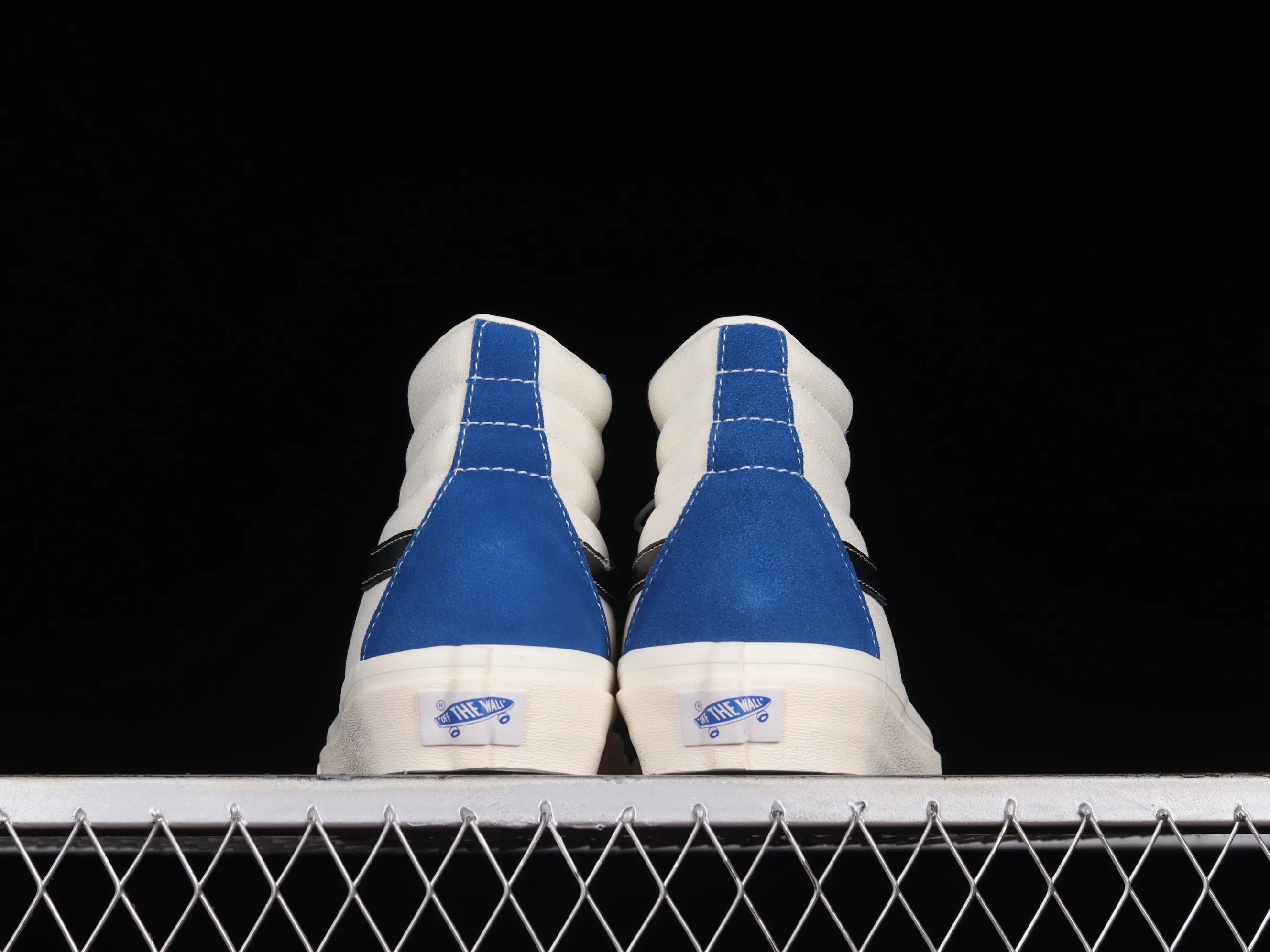All categories Vans Vans series Vans Hi Vans high-top Vans SK8-Hi Anaheim series Vans official blue and white color matching high-top vulcanized sneakers VN0A4BVB21R